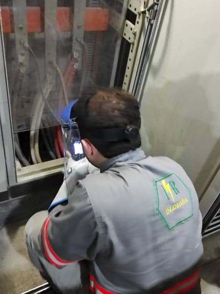 Manutenção de quadro elétrico